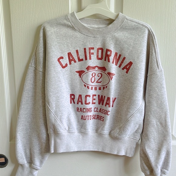 Abercrombie and Fitch Sweatshirt - Picture 4 of 6